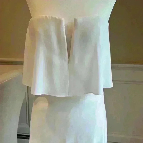 BCBGMaxazria Alyse White Gown - Picture 9 of 12